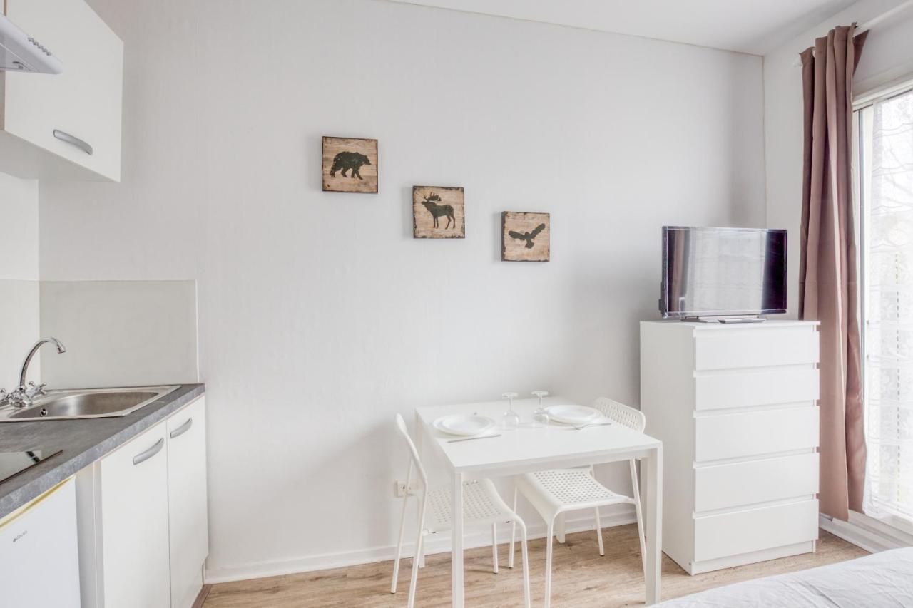Le Petit Magny Apartment Екстериор снимка